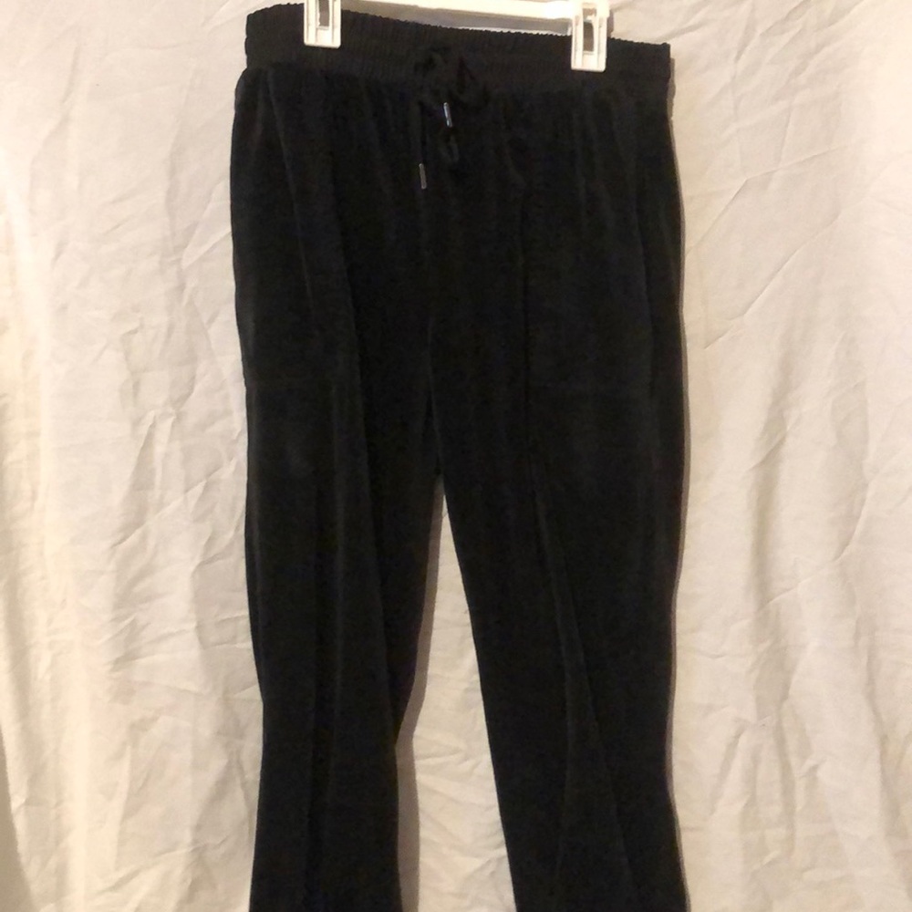 Velvet sweats
